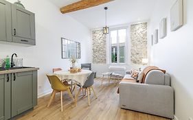 Old Town Antibes Superb New Flat, For 3, Ac, Wi-Fi